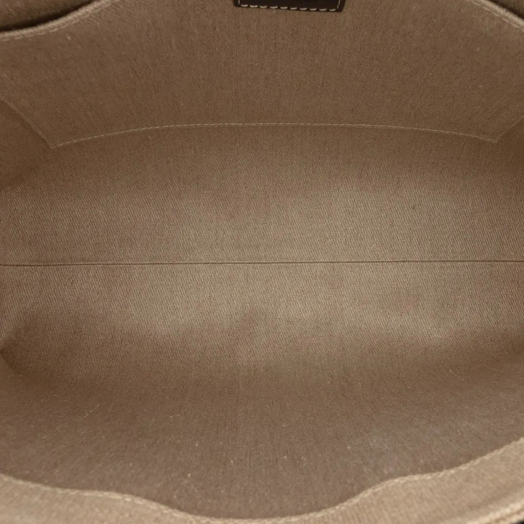 Chloé Medium Canvas Woody Tote Beige Very good - Model View