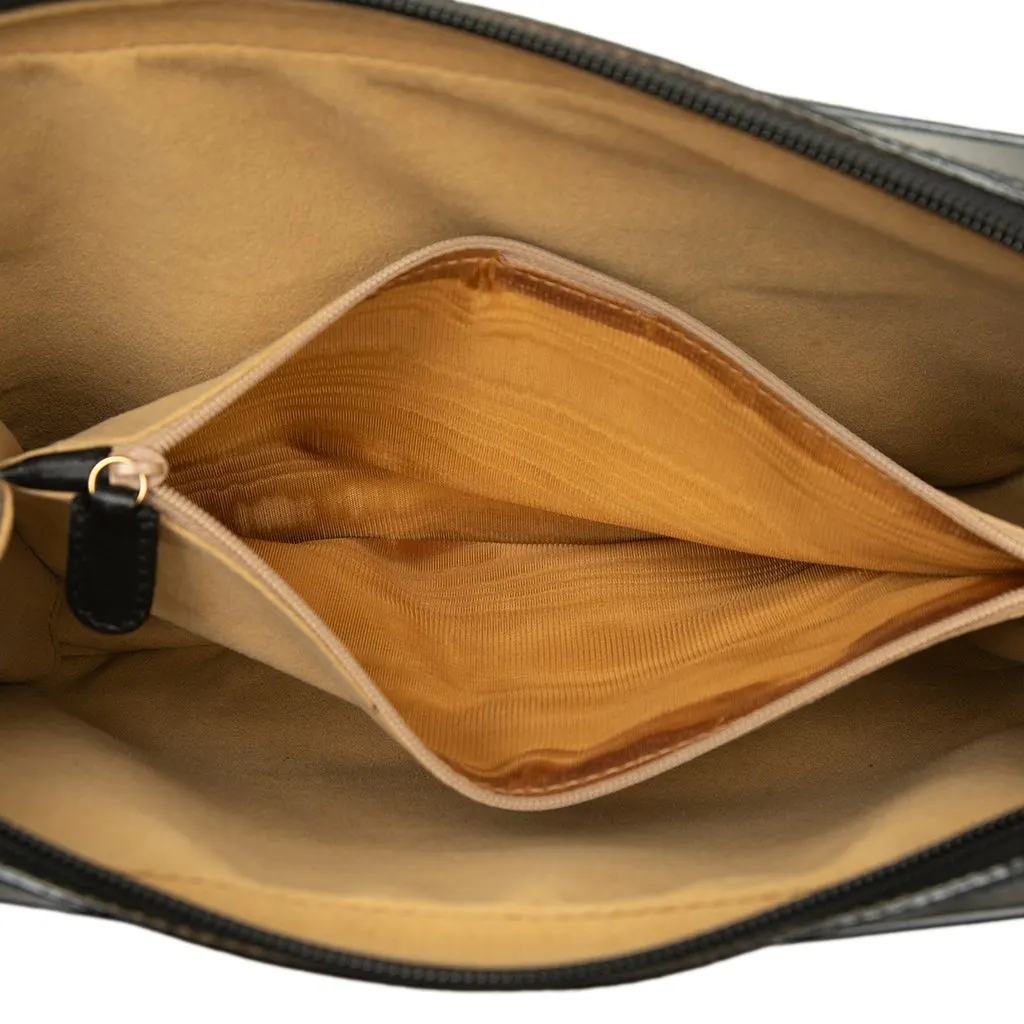 Gucci GG Canvas Clutch Black Canvas Good - Model View
