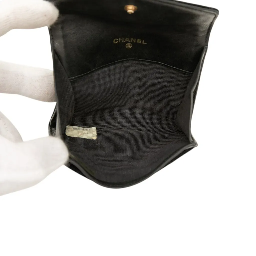 Chanel CC Satin Flap Coin Pouch Black Very good - Model View