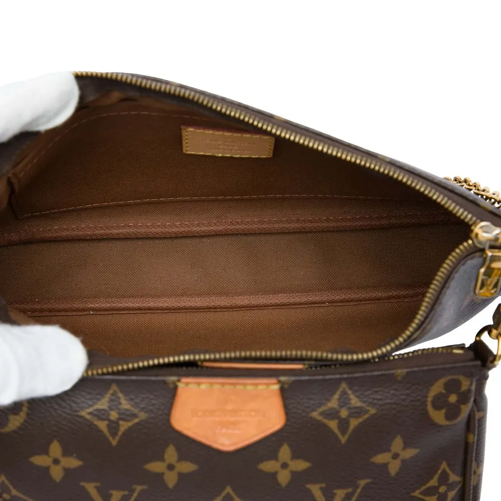 Louis Vuitton Monogram Multi Pochette Accessoires Brown Very good - Model View