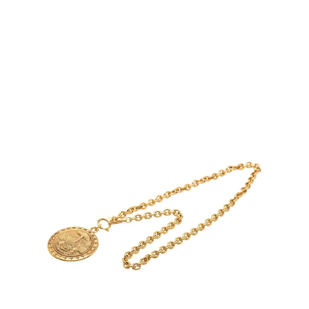 Chanel CC Gold Plated Crest Medallion Pendant Necklace Gold Metal Very good - Front View