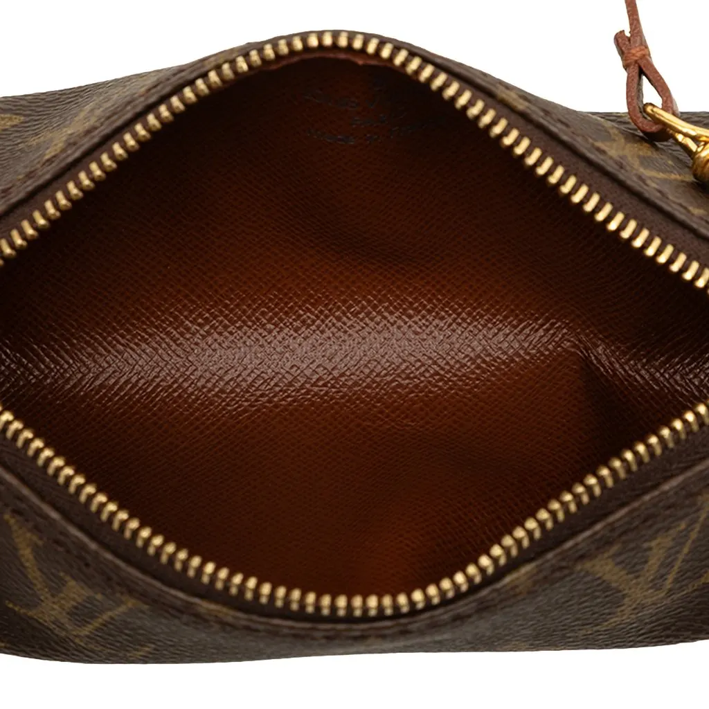Louis Vuitton Monogram Papillon Pochette Brown Canvas Very good - Model View