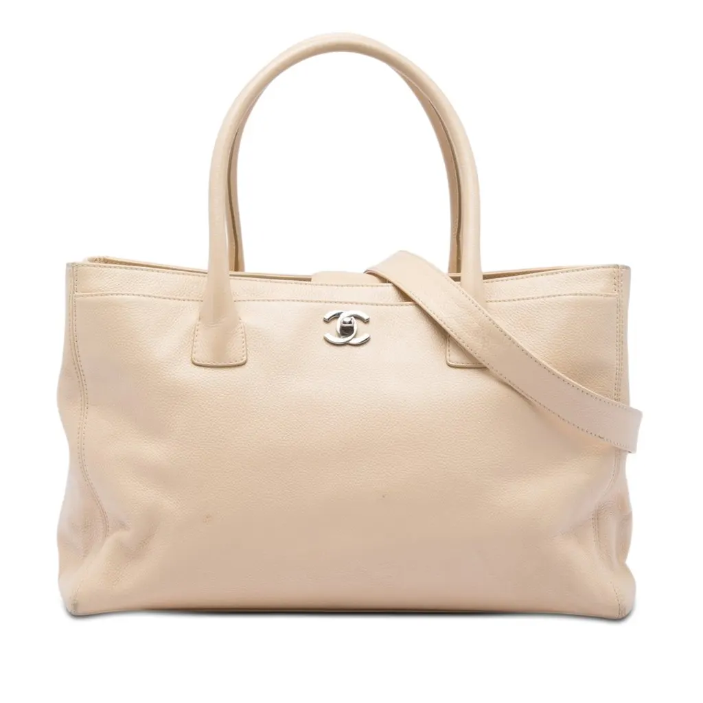 Chanel Medium Calfskin Executive Cerf Shopper Tote Brown Leather Very good - Front View
