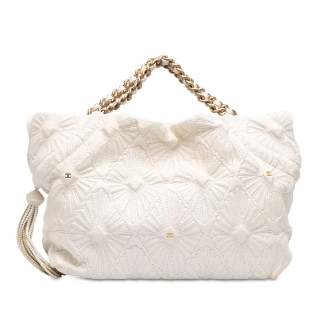 Chanel Quilted Calfskin Ca D'Oro Tote White Leather Very good - Front View