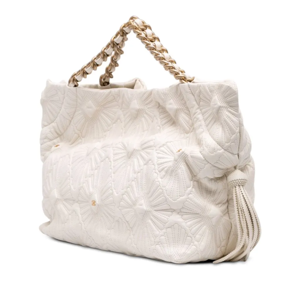 Chanel Quilted Calfskin Ca D'Oro Tote White Leather Very good - Back View