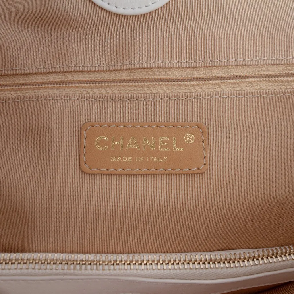 Chanel Quilted Calfskin Ca D'Oro Tote White Leather Very good - Box View