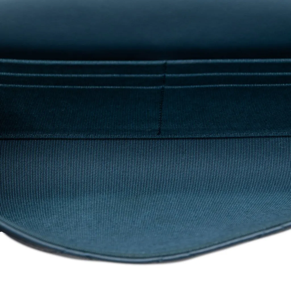 Chanel CC Lambskin Classic Long Flap Wallet Blue Leather Very good - Model View