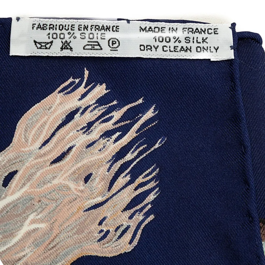 Hermès Les Champignons Carre Silk Scarf 90 White Silk Very good - Model View