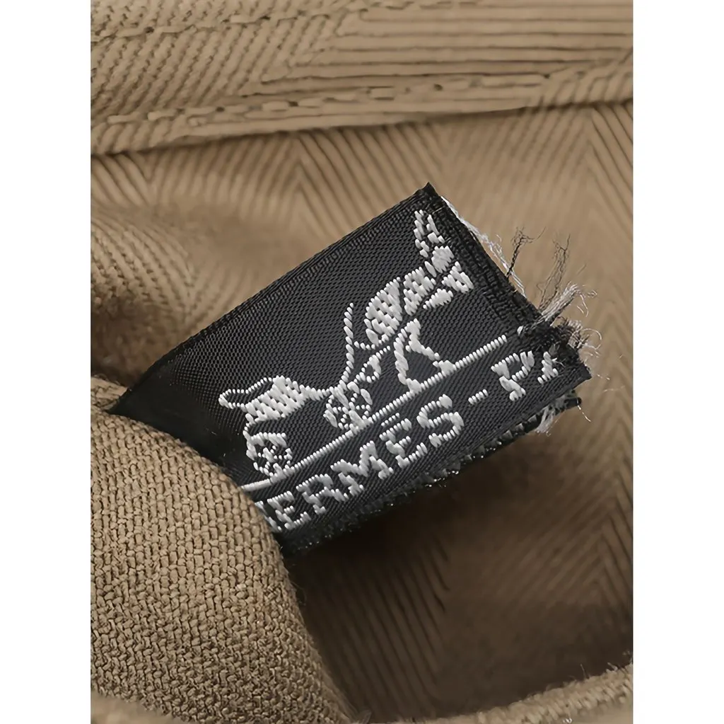 Hermès Toile and Swift Valparaiso Long PM Brown Canvas Good - Box View