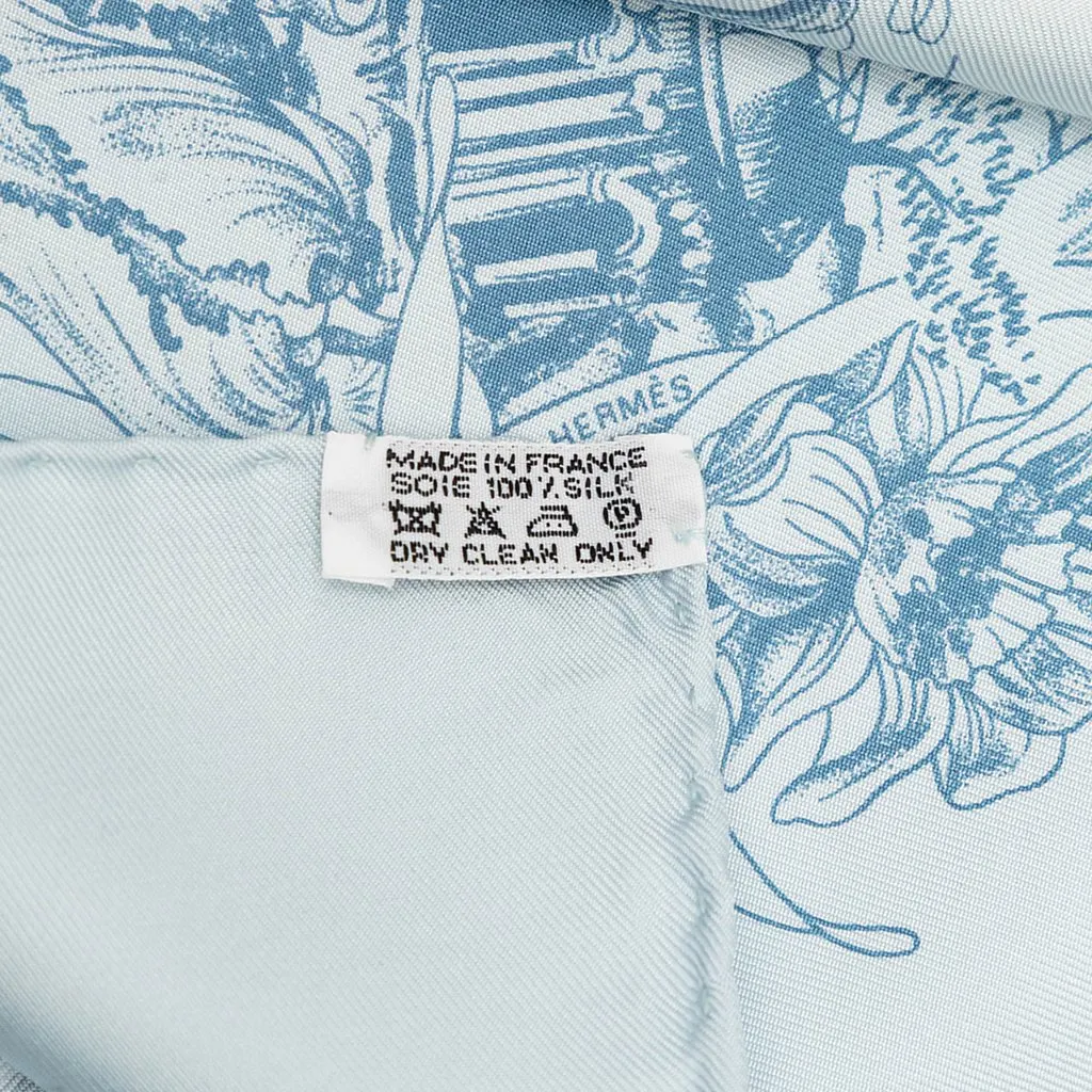 Hermès Au Pays de Cocagne Finesse Silk Scarf 90 Blue Very good - Back View