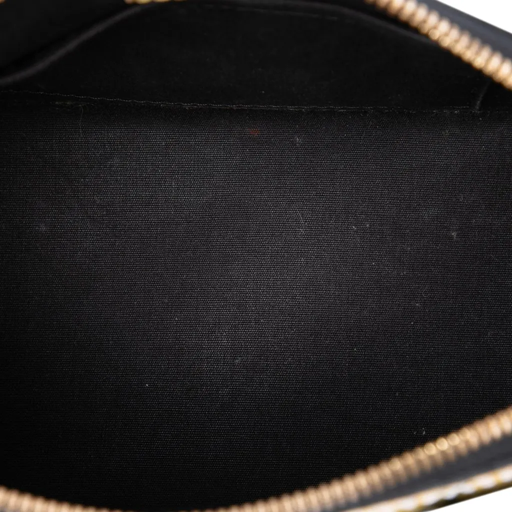Louis Vuitton Monogram Vernis Stickers Alma BB Yellow Leather Very good - Model View