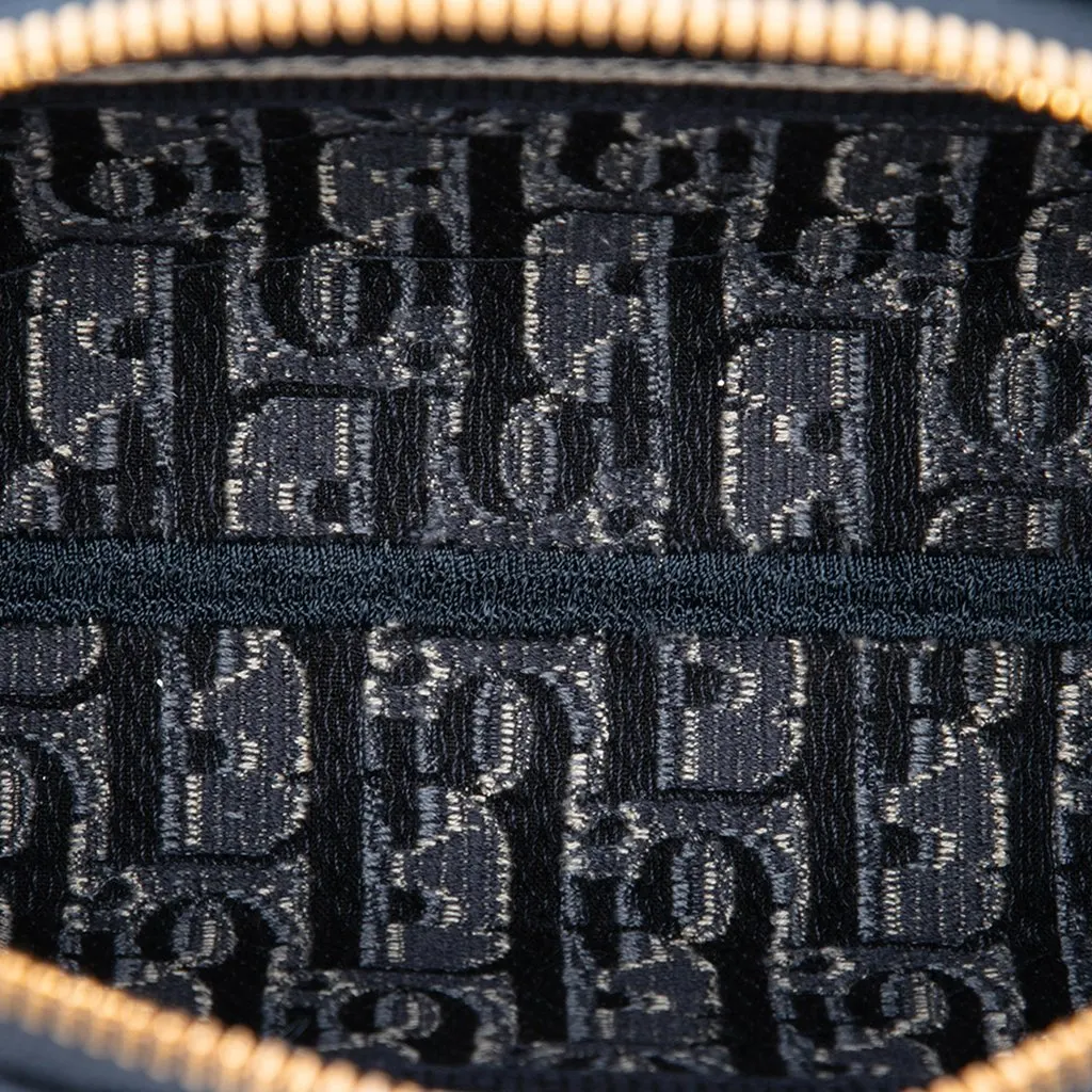 Dior Oblique Embroidered Velvet Cosmetic Pouch Blue Velvet Very good - Model View