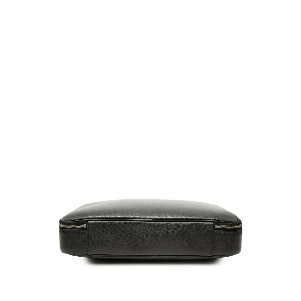 Louis Vuitton Taiga Porte Ordinateur Odessa Black Leather Very good - Inside View