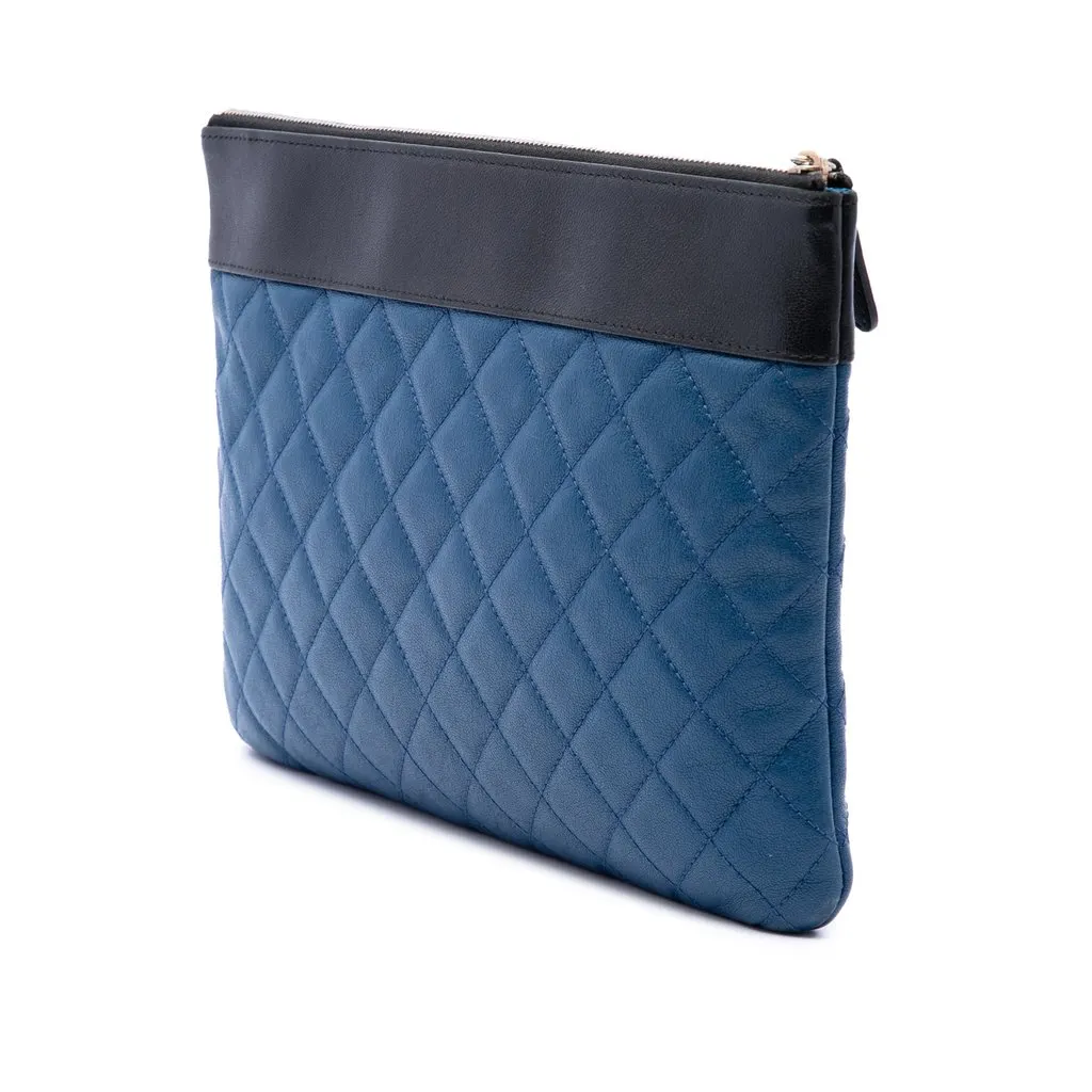 Chanel Medium Bicolor Quilted Sheepskin Mademoiselle O Case Clutch Blue Leather Very good - Back View