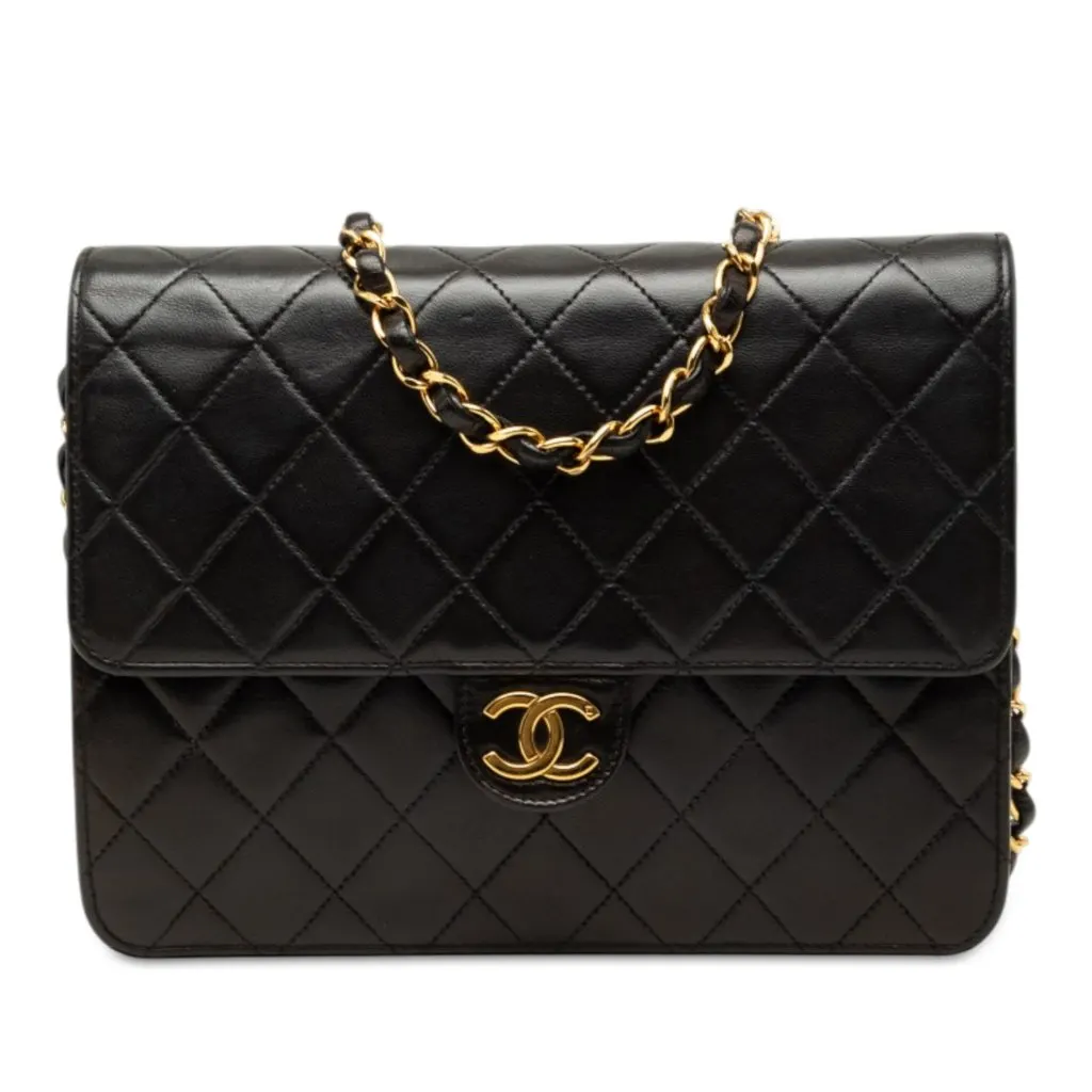 Chanel Medium CC Quilted Lambskin Single Flap Black Leather Very good - Front View