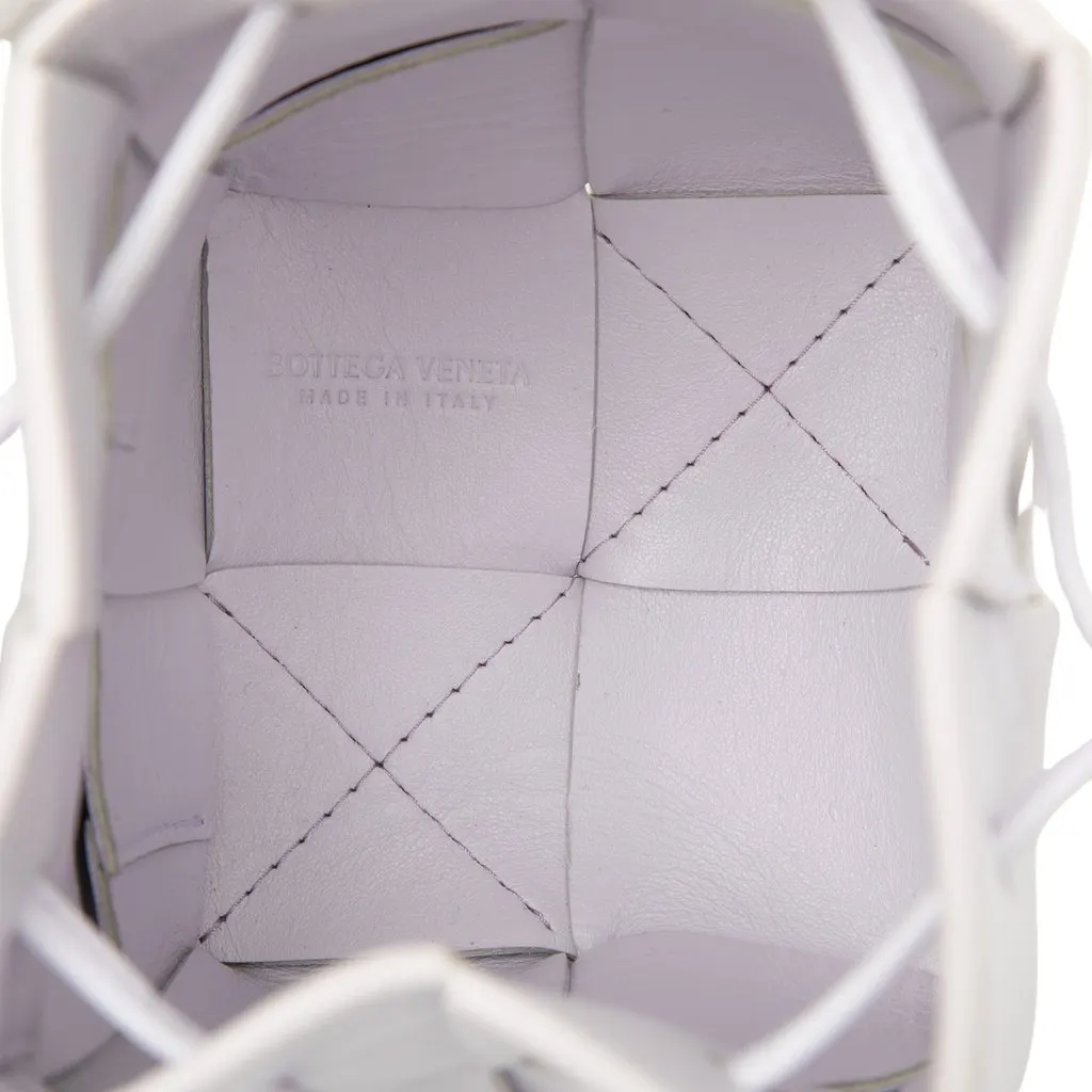 Bottega Veneta Mini Nappa Maxi Intrecciato Cassette Bucket Bag White Leather Very good - Model View