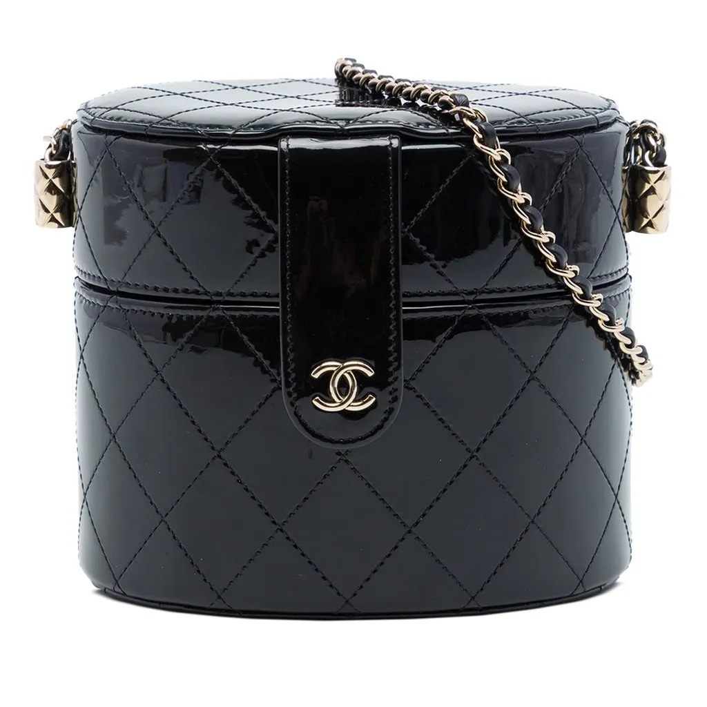 Chanel CC Quilted Patent Round Vanity Clutch With Chain Black Leather Very good - Front View