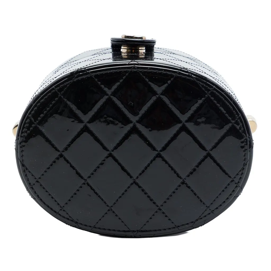 Chanel CC Quilted Patent Round Vanity Clutch With Chain Black Leather Very good - Inside View
