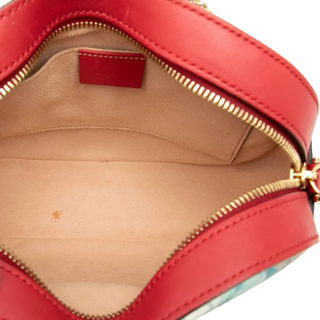 Gucci GG Supreme Blooms Chain Crossbody Beige Very good - Model View