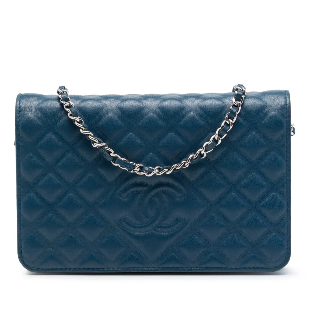 Chanel CC Embossed Lambskin Diamond Wallet On Chain Blue Leather Very good - Front View