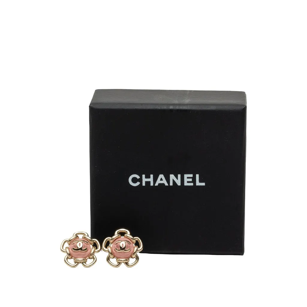 Chanel CC Gold Plated Resin Flower Push Back Earrings Pink Plastic Very good - Model View