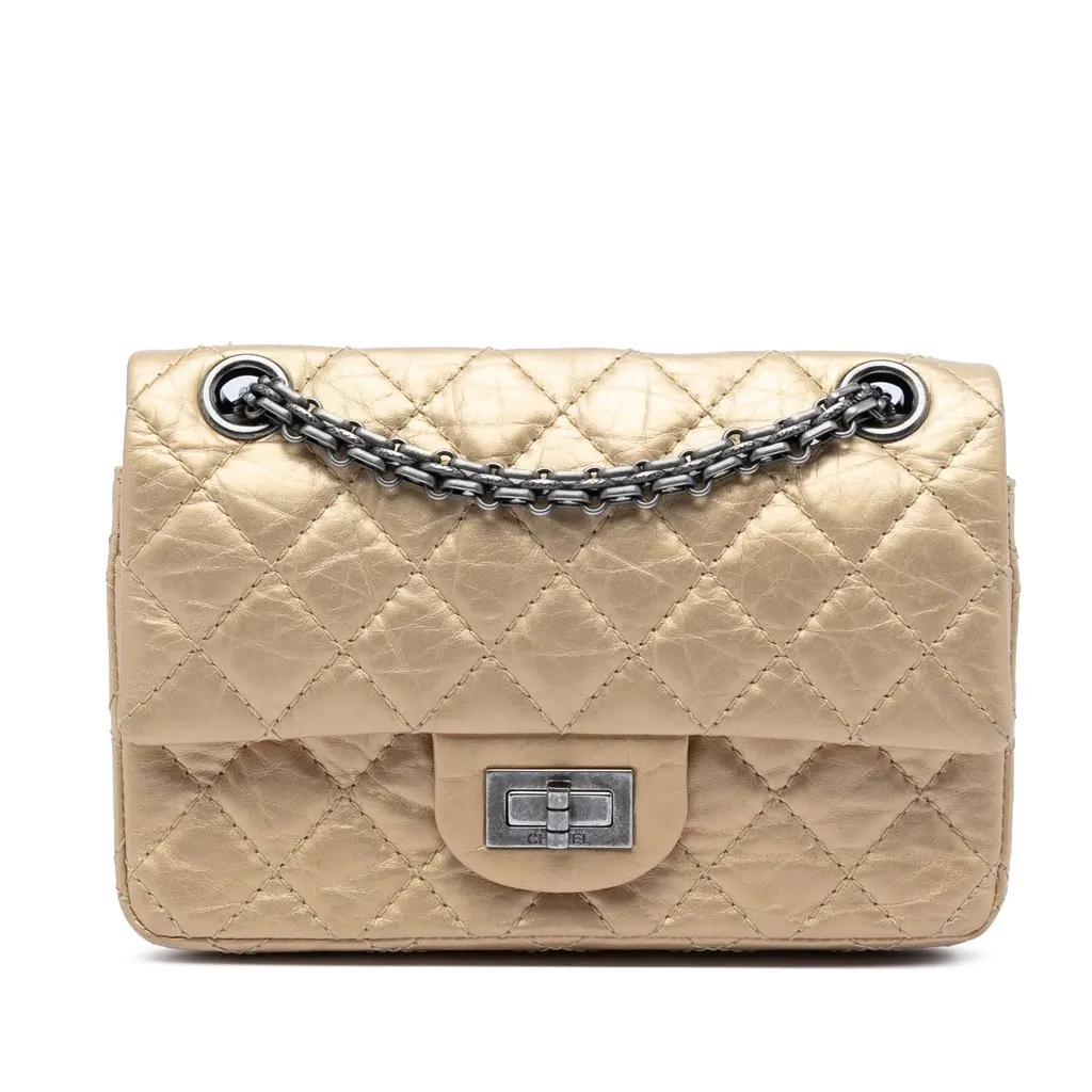 Chanel Quilted Aged Calfskin Reissue 2.55 Double Flap 224 Gold Leather Very good - Front View