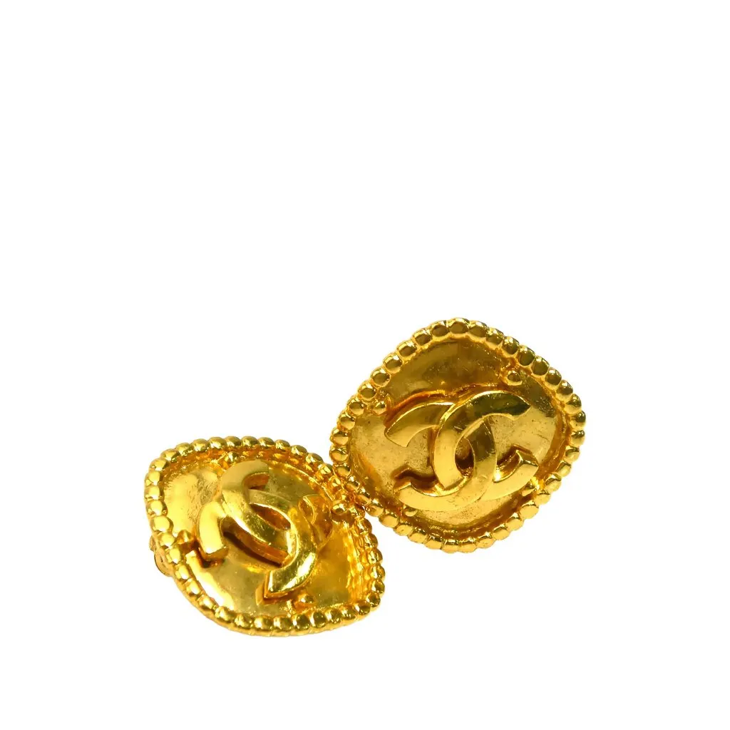 Chanel CC Gold Plated Rhombus Clip On Earrings Gold Metal Very good - Model View