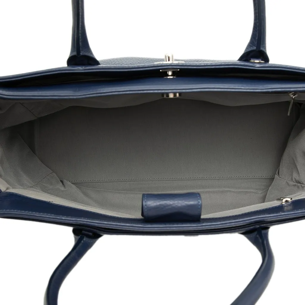 Chanel Medium Calfskin Executive Cerf Tote Blue Leather Very good - Model View