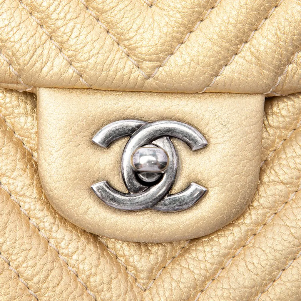 Chanel CC Chevron Metallic Aged Calfskin Bubble Flap Gold Leather Very good - Box View