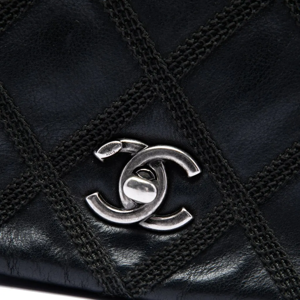 Chanel Mini CC Iridescent Calfskin Diamond Stitch Flap Black Leather Very good - Box View
