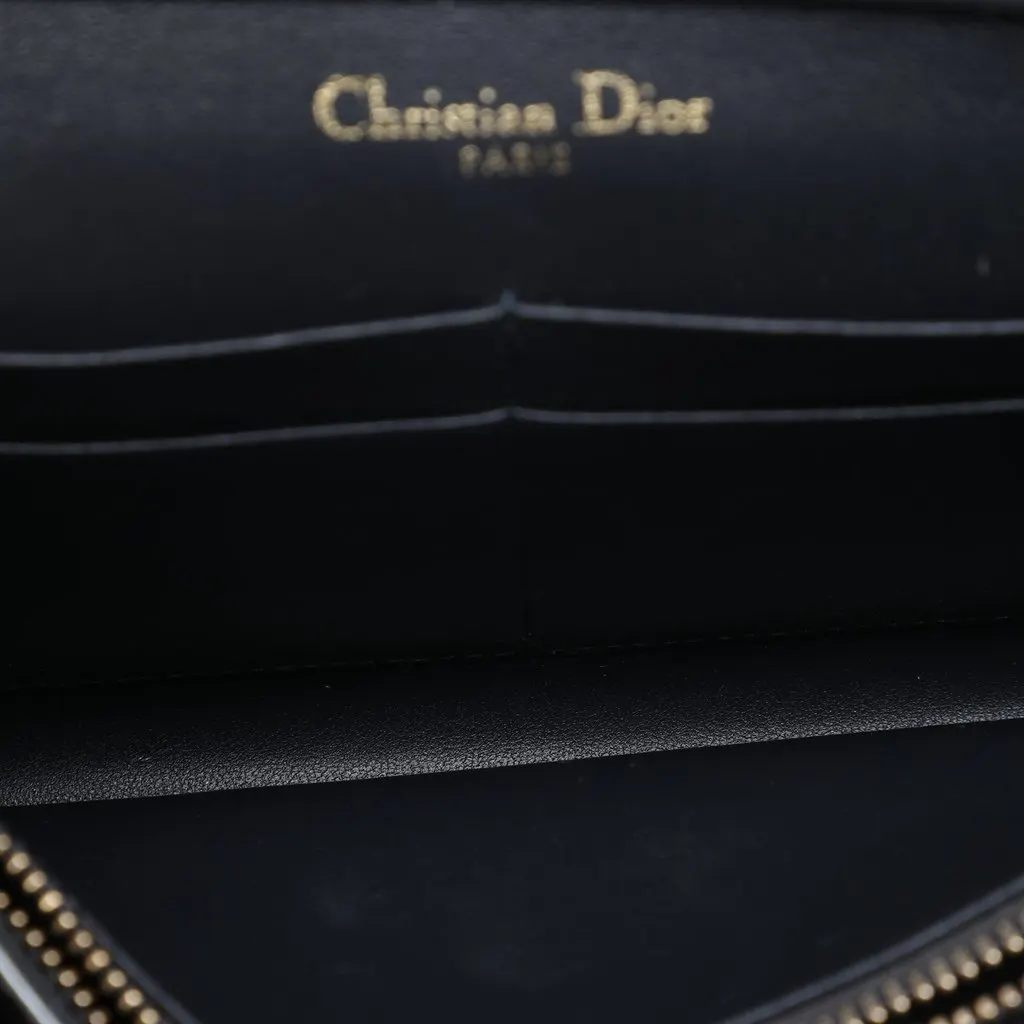 Dior Metallic Patent Microcannage Diorama Wallet on Chain Silver Leather Good - Model View