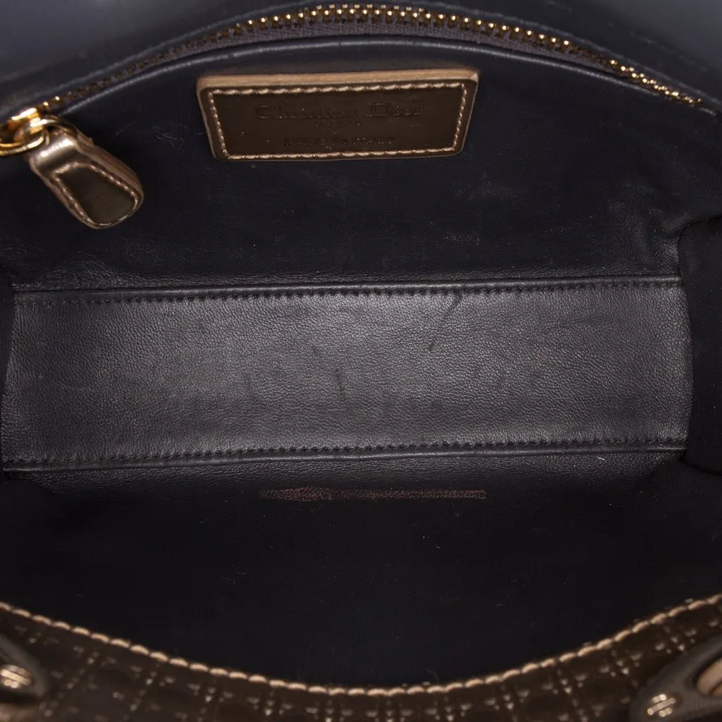 Dior Mini Metallic Patent Microcannage Lady Dior Gold Leather Very good - Model View