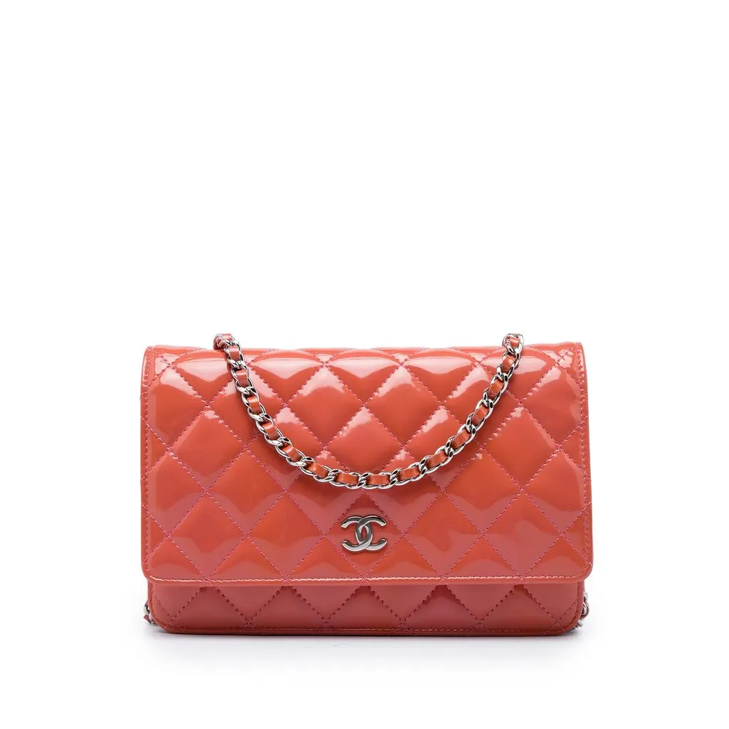 Chanel CC Quilted Patent Wallet on Chain Pink Leather Very good - Front View