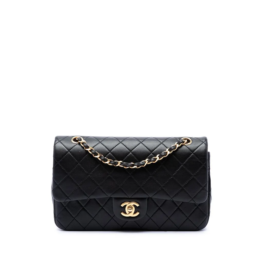 Chanel Medium Classic Lambskin Double Flap Black Leather Very good - Front View