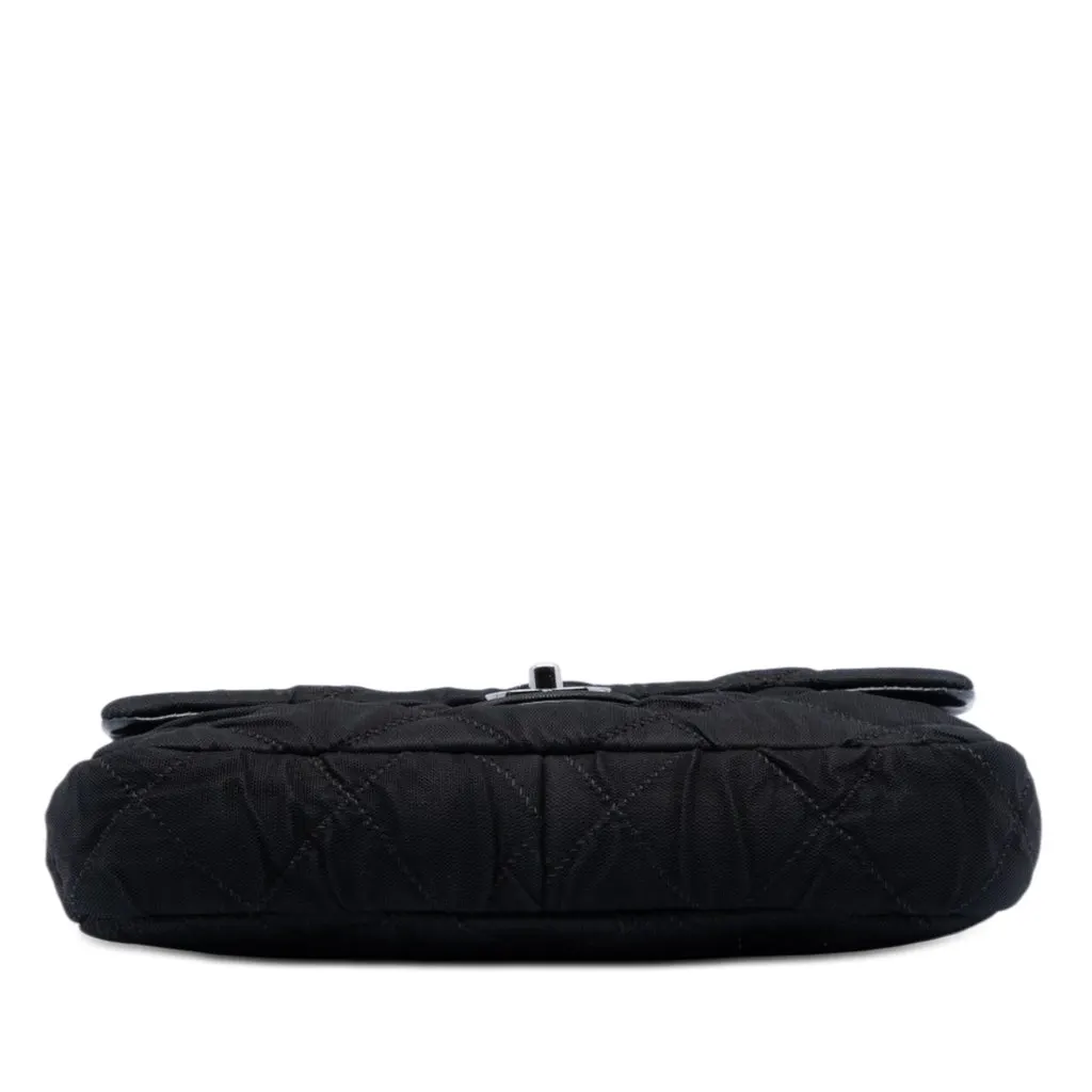 Chanel CC Ultra Stitch Mesh Flap Black Very good - Inside View