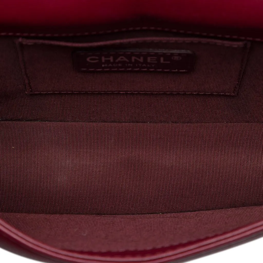 Chanel Lambskin and Acrylic Boy Brick Horizontal Flap Red Leather Very good - Model View