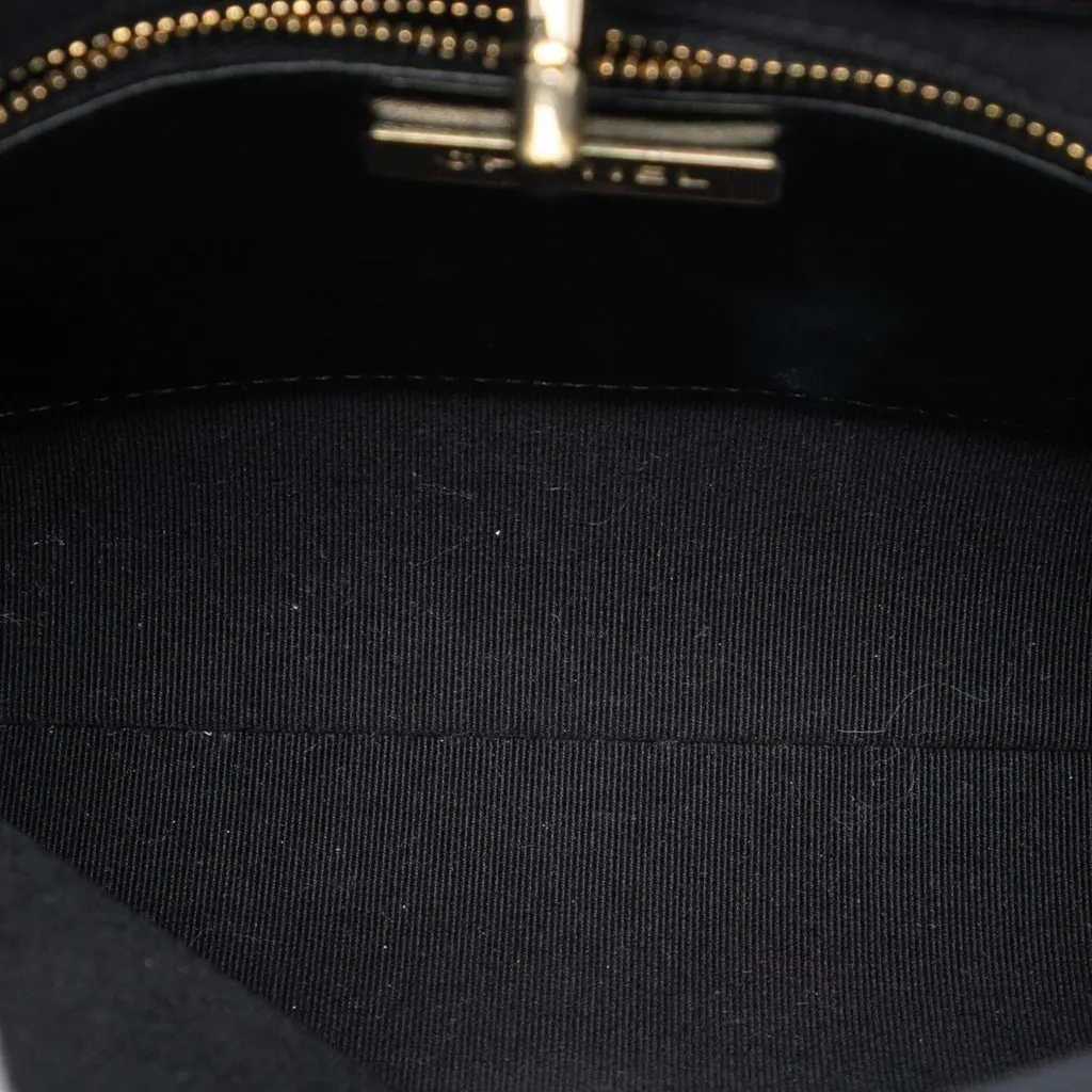 Chanel Mini Bicolor Quilted Patent 31 Shopping Bag White Leather Very good - Model View