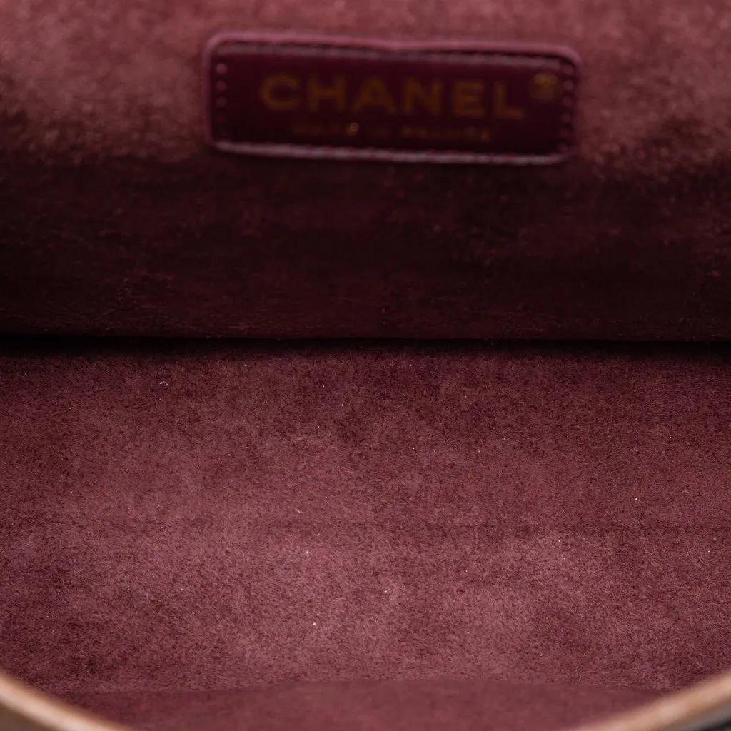 Chanel Smooth Calfskin and Knit Reissue 2.55 Medallion Nude Double Flap 225 Brown Leather Very good - Model View