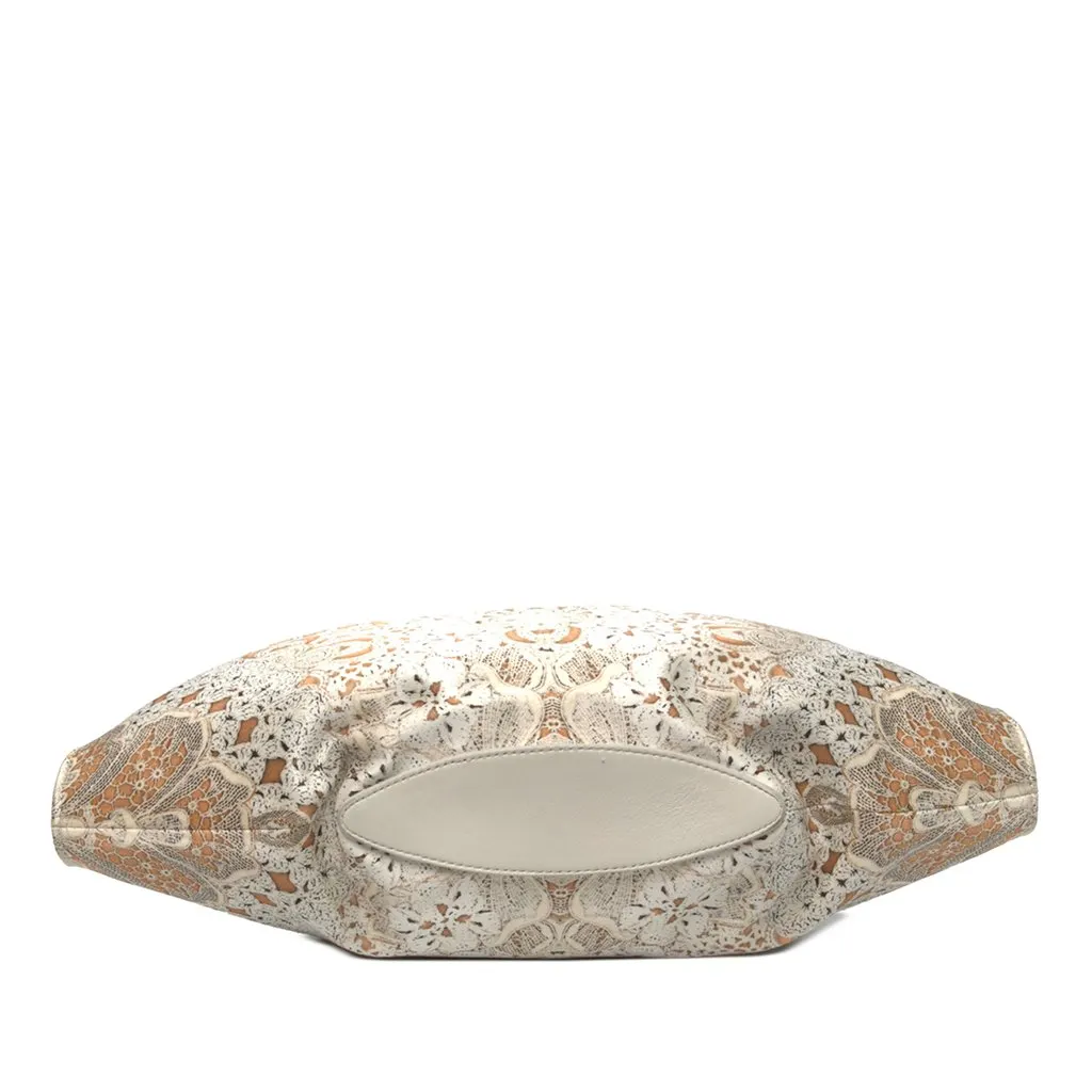 Alexander McQueen Medium Satin De Manta Printed Clutch White Satin Very good - Model View