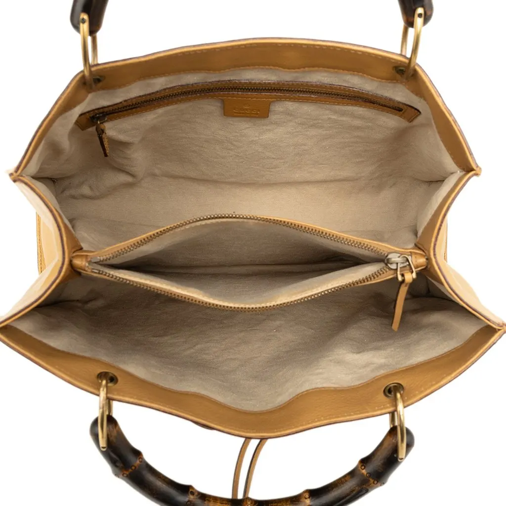 Gucci Calfskin Bamboo Handbag Brown Leather Good - Model View