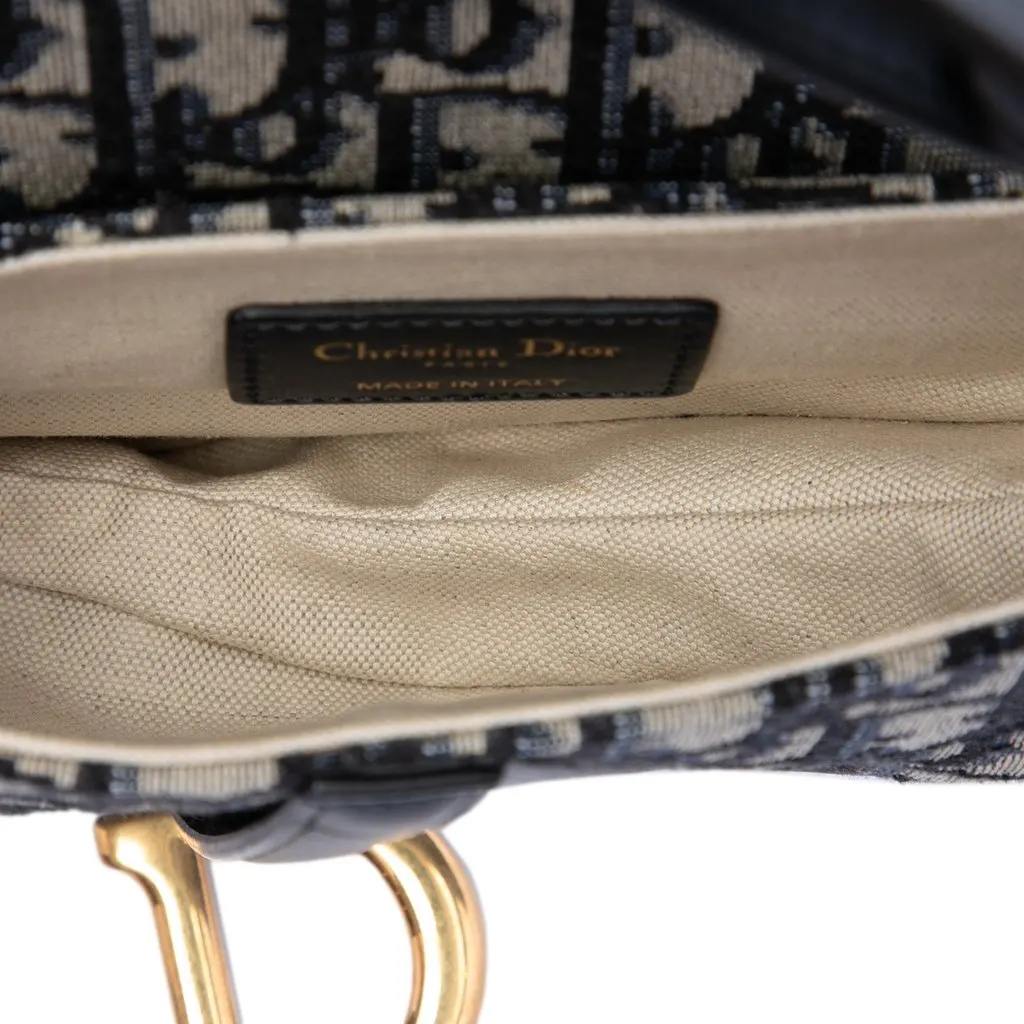 Dior Mini Oblique Canvas Saddle Bag Blue Very good - Model View