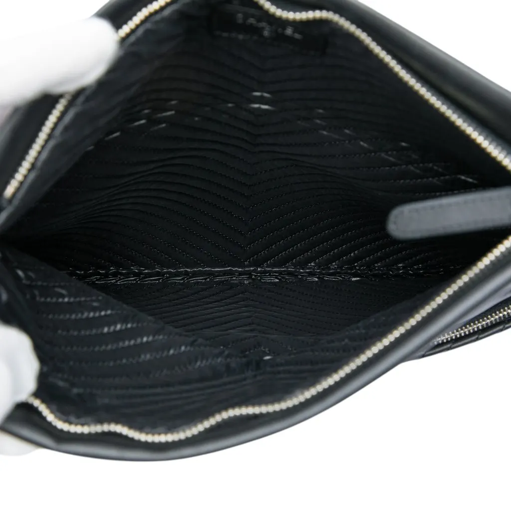 Chanel Chevron Calfskin CC Beauty Boy Foldover Clutch Black Leather Very good - Model View