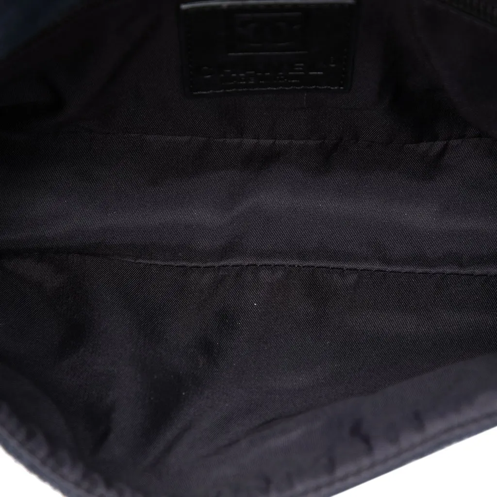 Chanel Terry Cloth CC Sport Line Shoulder Bag Black Very good - Model View