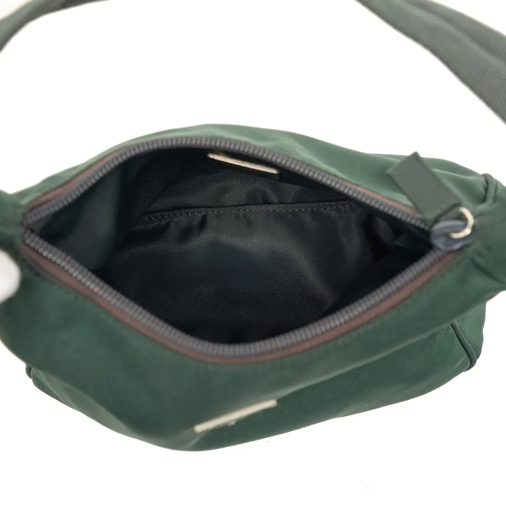 Prada Mini Tessuto Re Edition 2000 Shoulder Bag Green Polyamide Very good - Model View