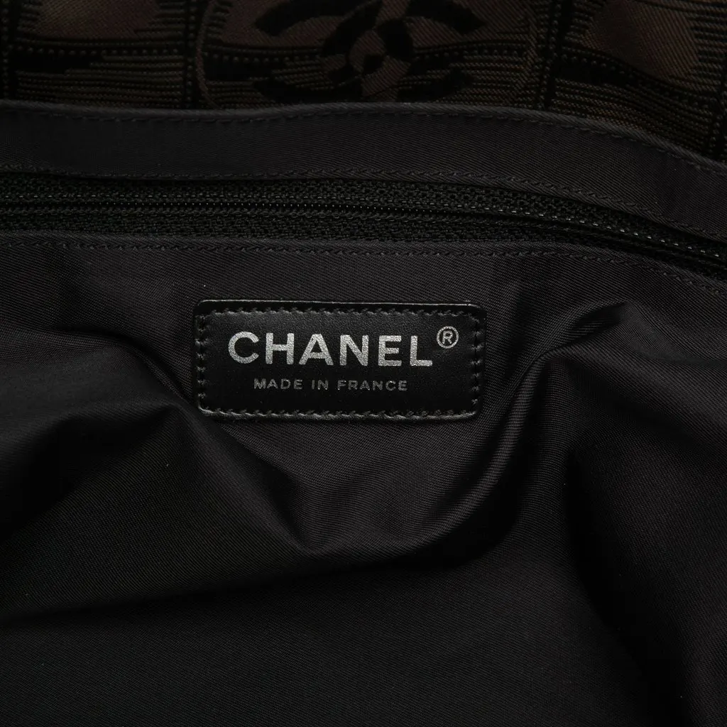 Chanel New Travel Line Nylon Tote Brown Very good - Box View