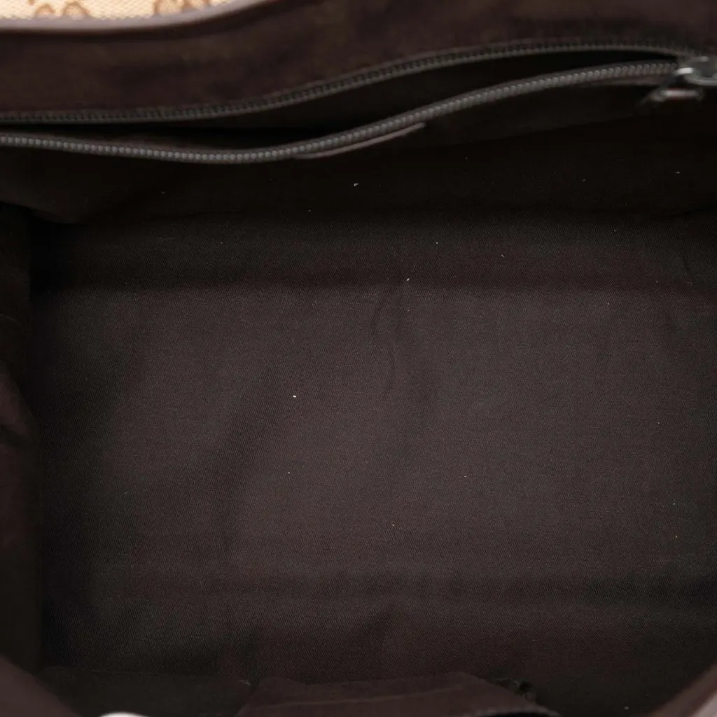 Gucci GG Canvas Flap Messenger Bag Beige Very good - Model View