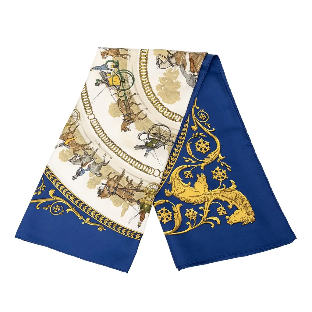 Hermès La Promenade de Longchamps Silk Scarf 90 Blue Silk Very good - Front View