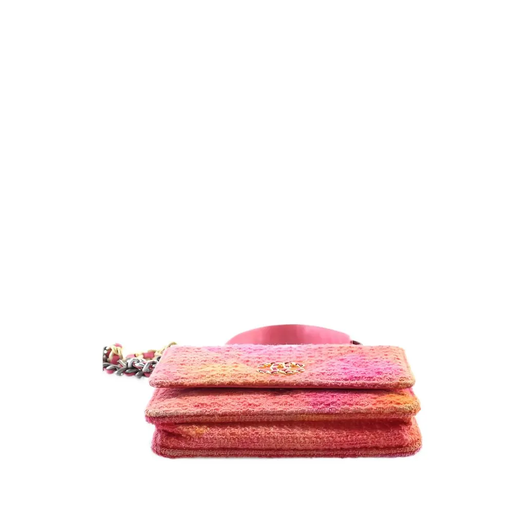 Chanel Tweed Ombre 19 Wallet On Chain Pink Tweed Very good - Inside View