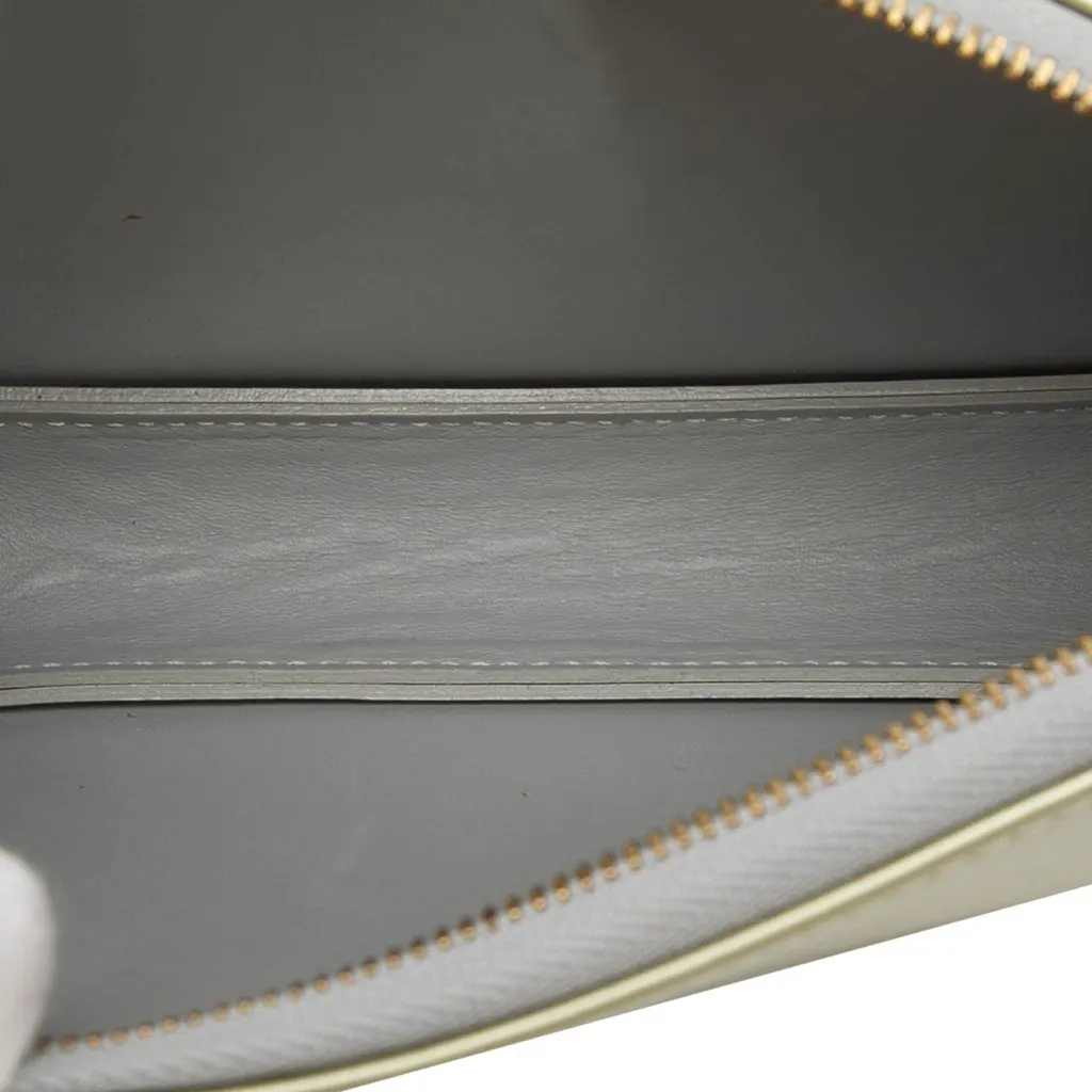 Louis Vuitton Monogram Vernis Pochette Lexington Green Leather Very good - Model View