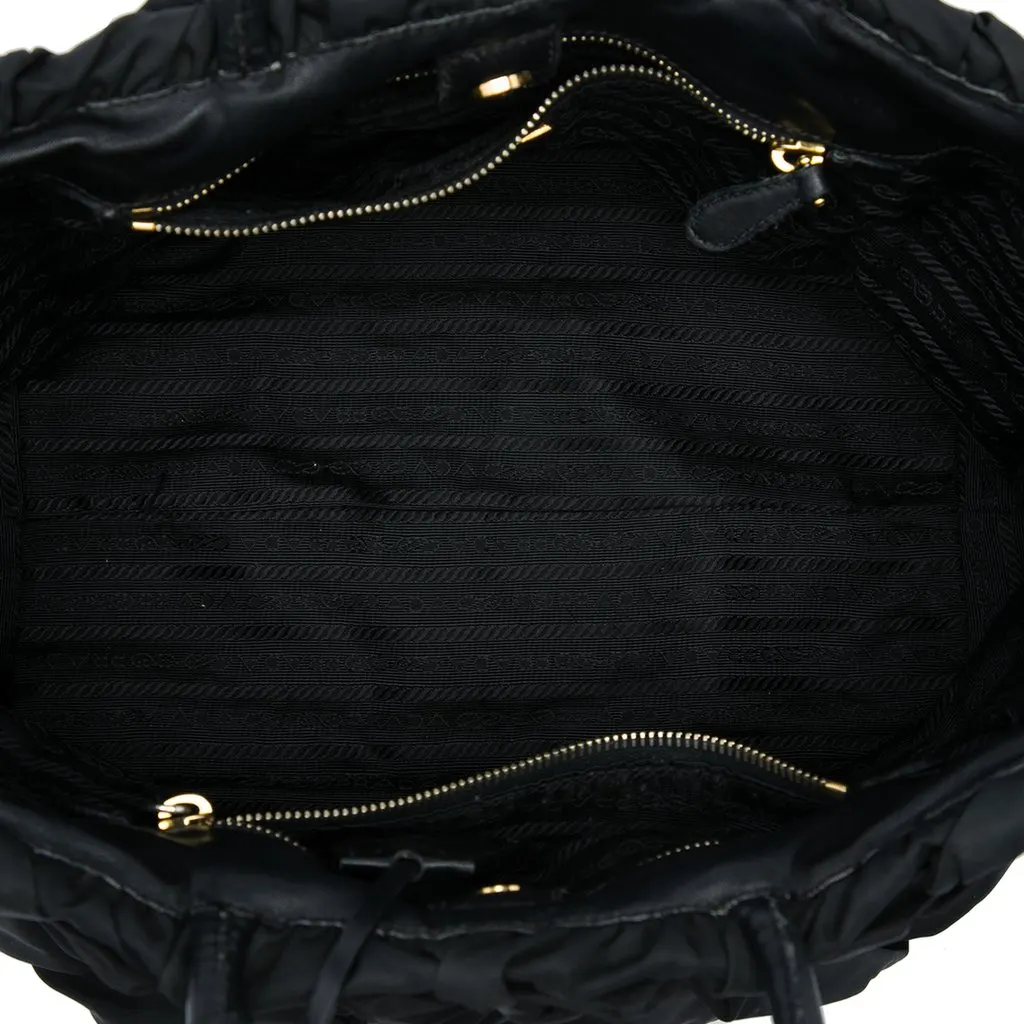 Prada Tessuto Origami Pleated Tote Black Polyamide Very good - Model View